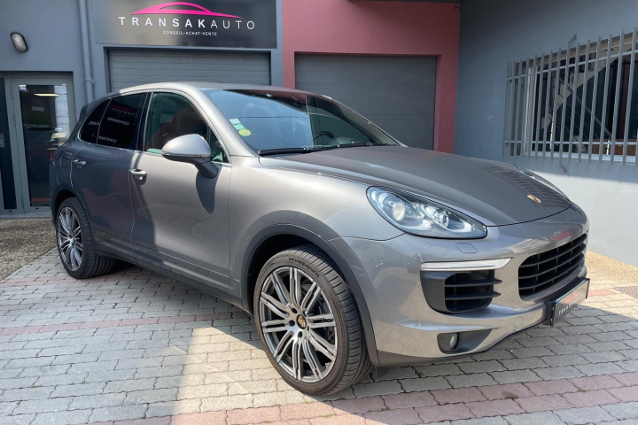 PORSCHE CAYENNE