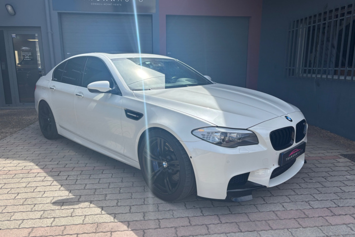 BMW M5 F10 M