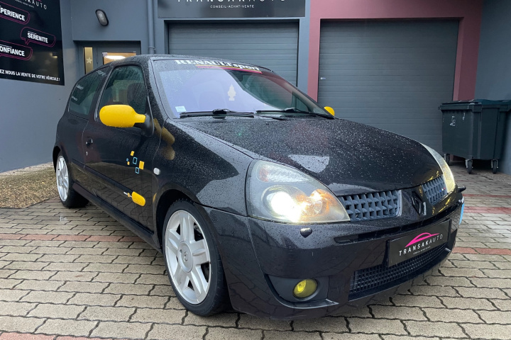 RENAULT CLIO