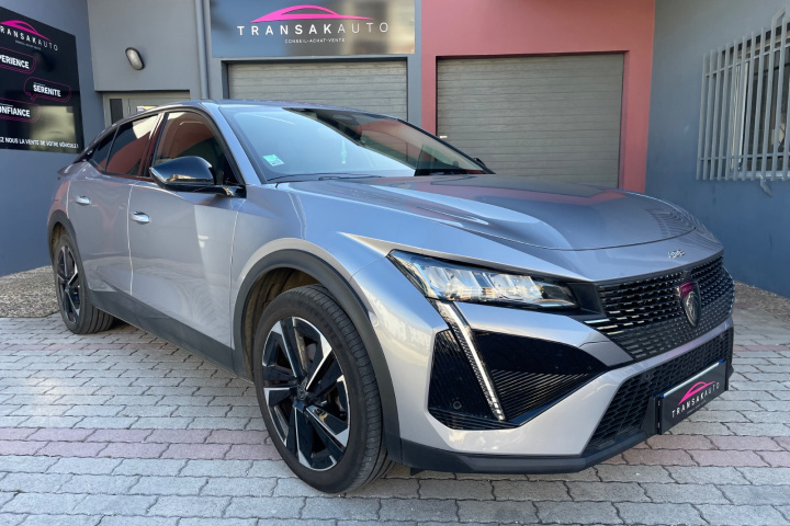 PEUGEOT 408