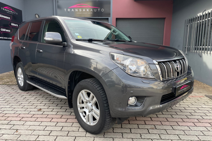 TOYOTA LAND CRUISER II