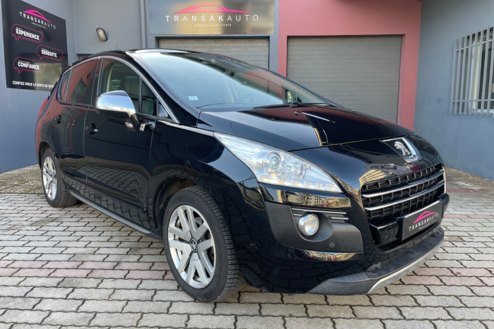 PEUGEOT 3008 HYBRID4